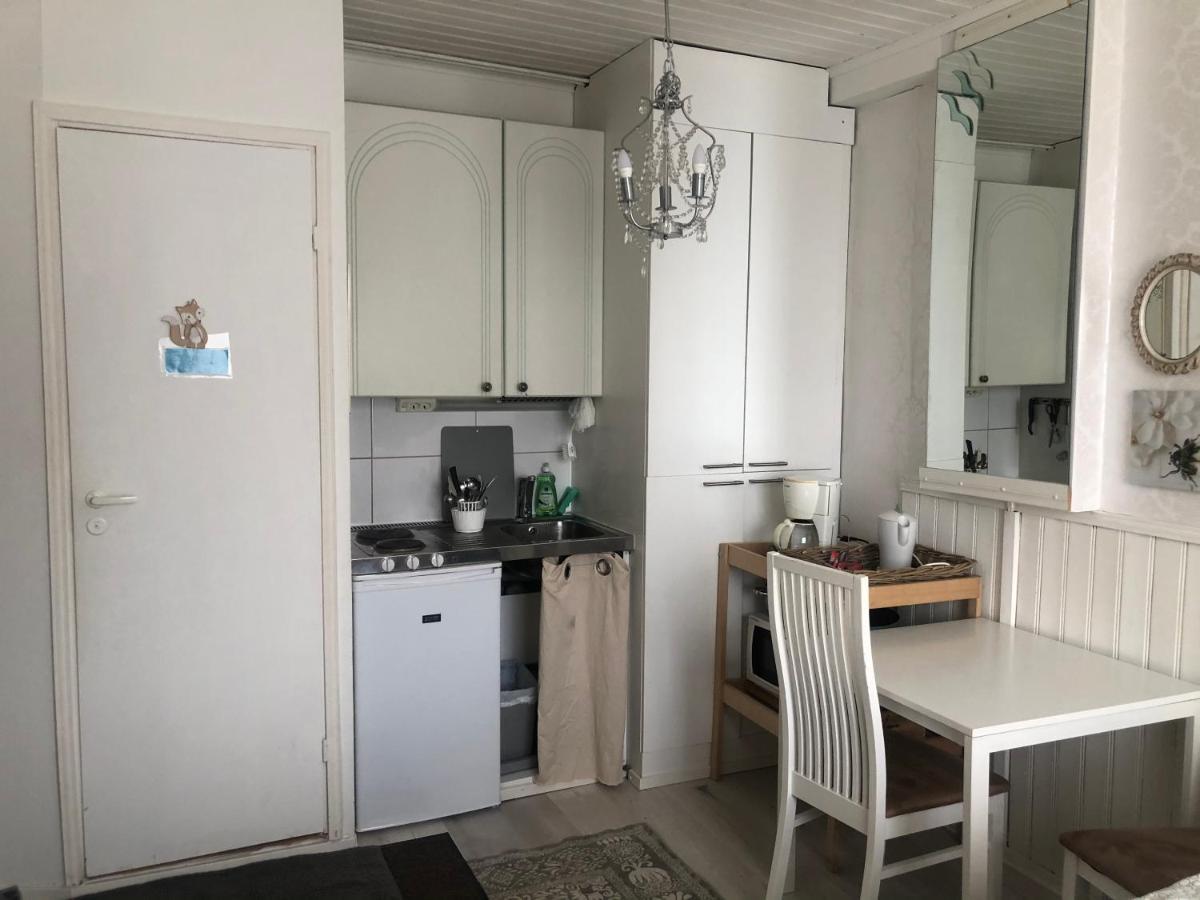 Puutaloasunto 1.8 Km Turun Aurajoelta Daire Turku Dış mekan fotoğraf